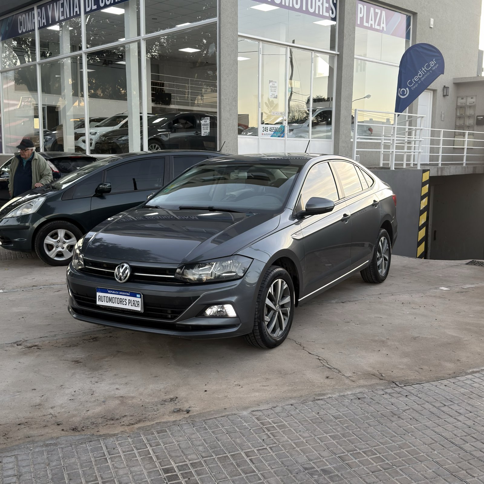 Miniatura 2 de VOLKSWAGEN VIRTUS COMFORT AT 2020