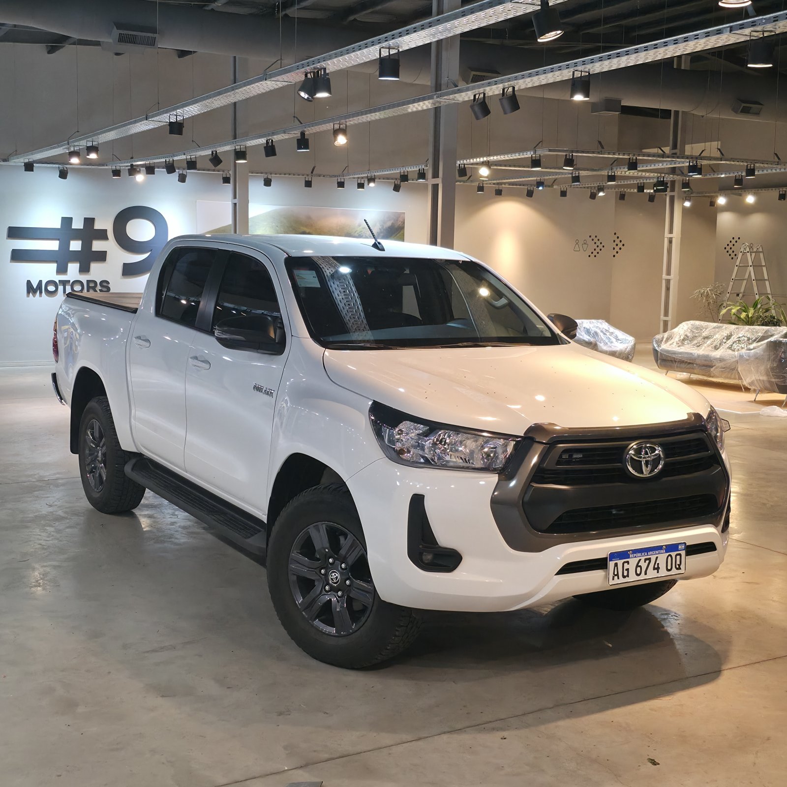 Miniatura 1 de TOYOTA HILUX SR 2.4 TDI DC 2024