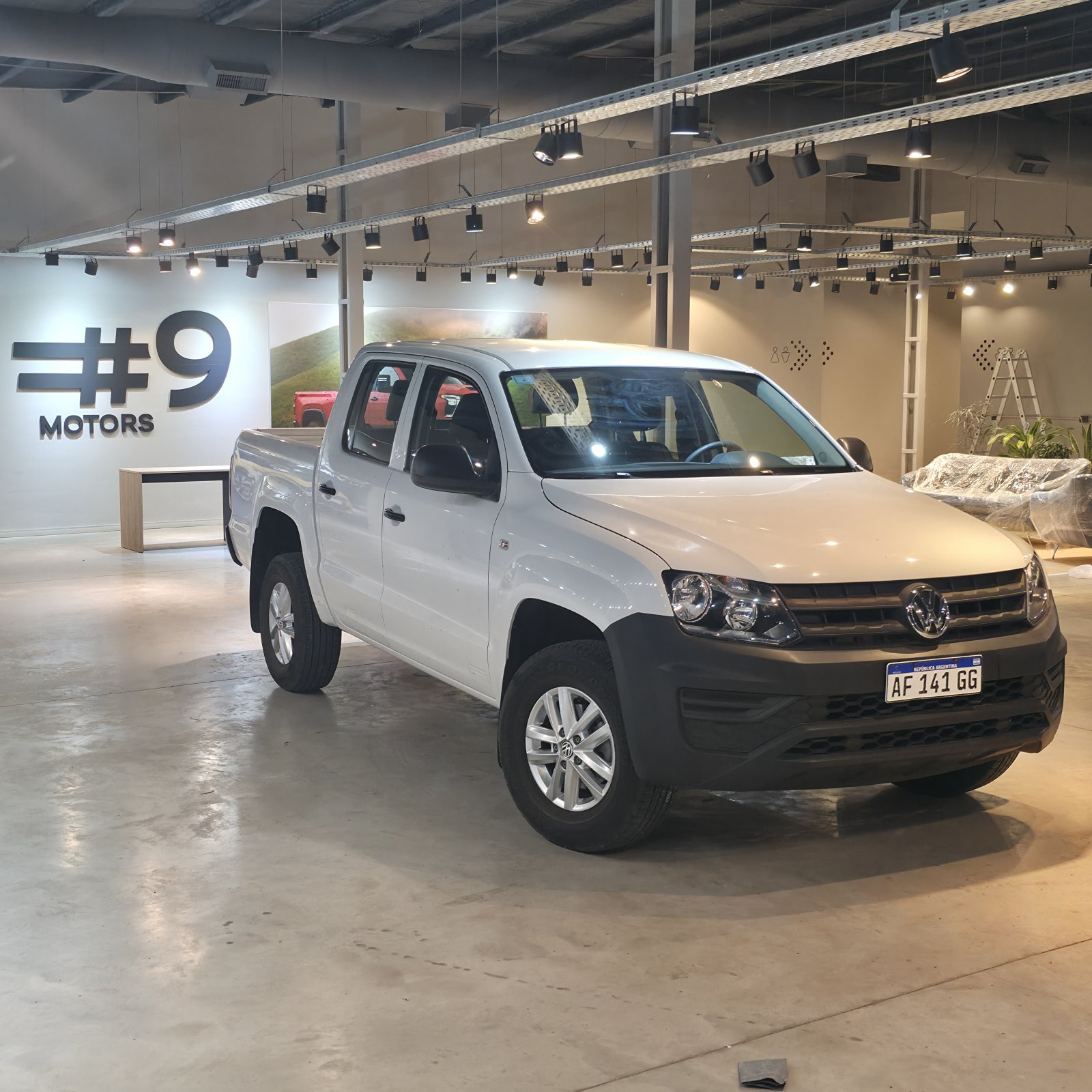 Miniatura 1 de VOLKSWAGEN AMAROK TRENDLINE 2.0 TDI 140CV 4X2 2022