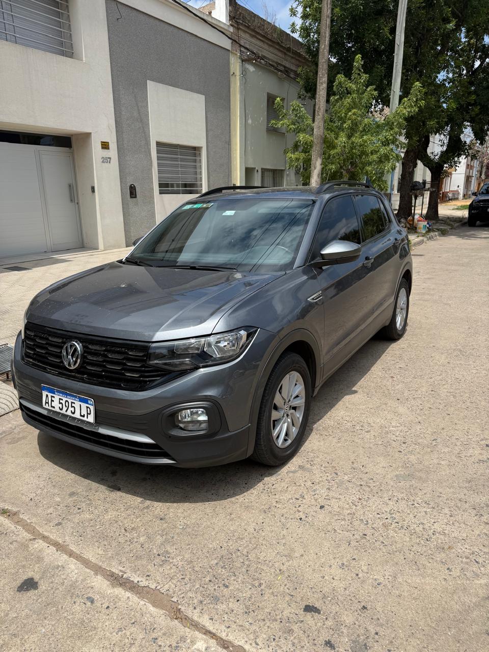 Miniatura 2 de VOLKSWAGEN T- CROSS COMFOTLINE 2021