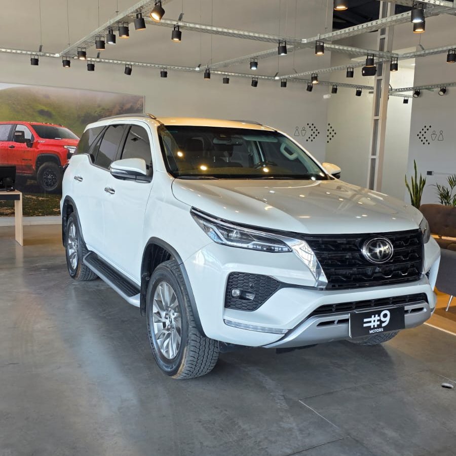 Miniatura 2 de TOYOTA SW4 SRX 4X4 7AS 2023