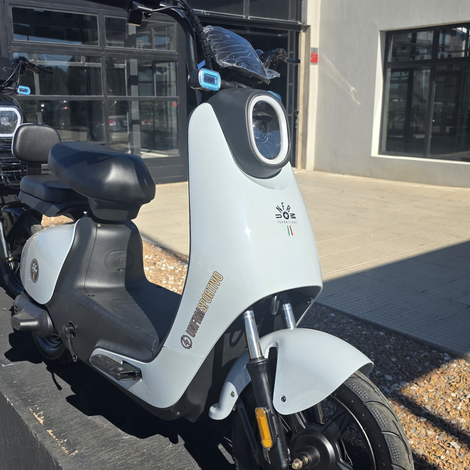 Miniatura 2 de ELECTRIC BICI MOTO LUCCA 2026