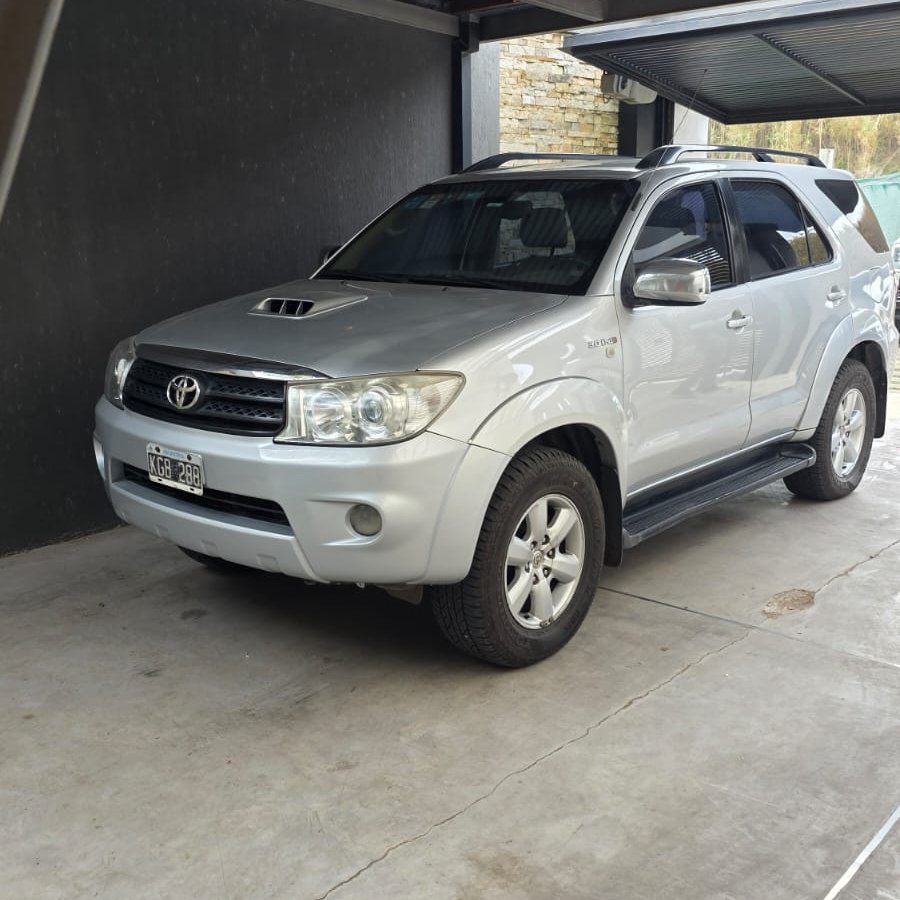 Miniatura 2 de TOYOTA HILUX SW4 4X4 SRV 3.0 TDI AT 2011