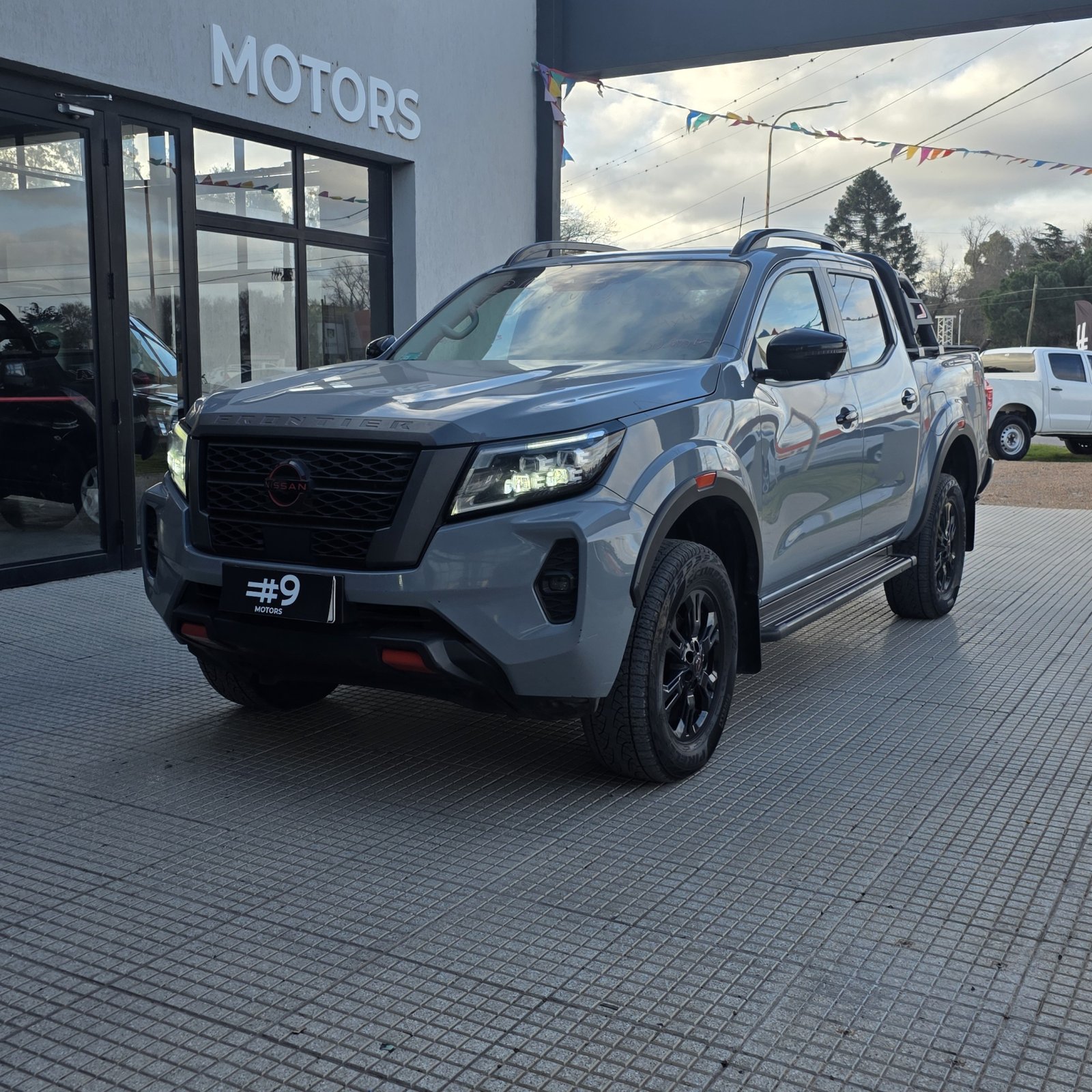 Miniatura 2 de NISSAN FRONTIER PRO4X 4X4 AT 2.3 D 2023