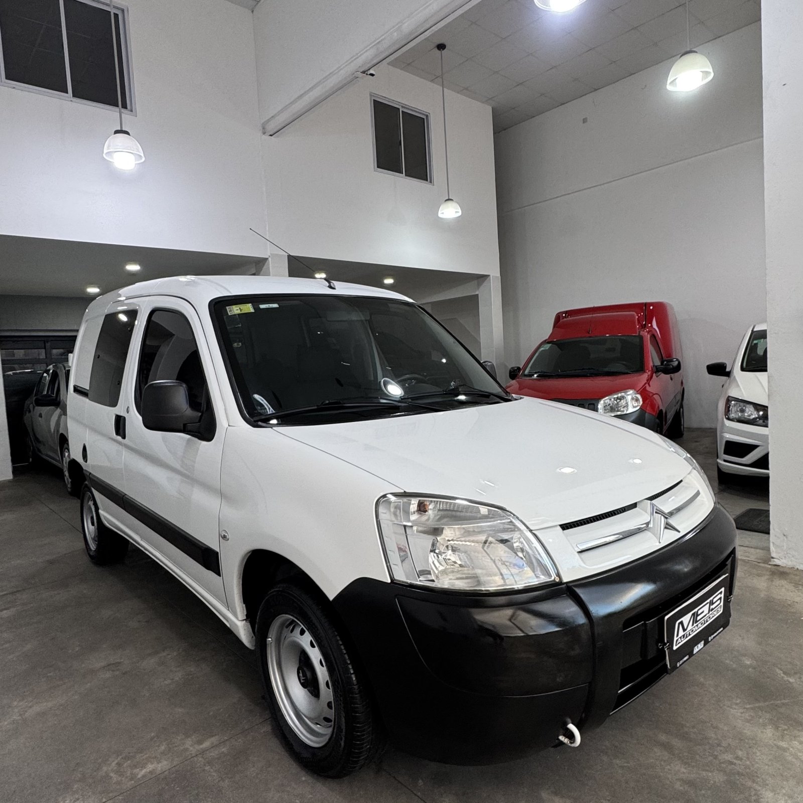 Miniatura 2 de CITROEN BERLINGO HDI 5 ASIENTOS 2018