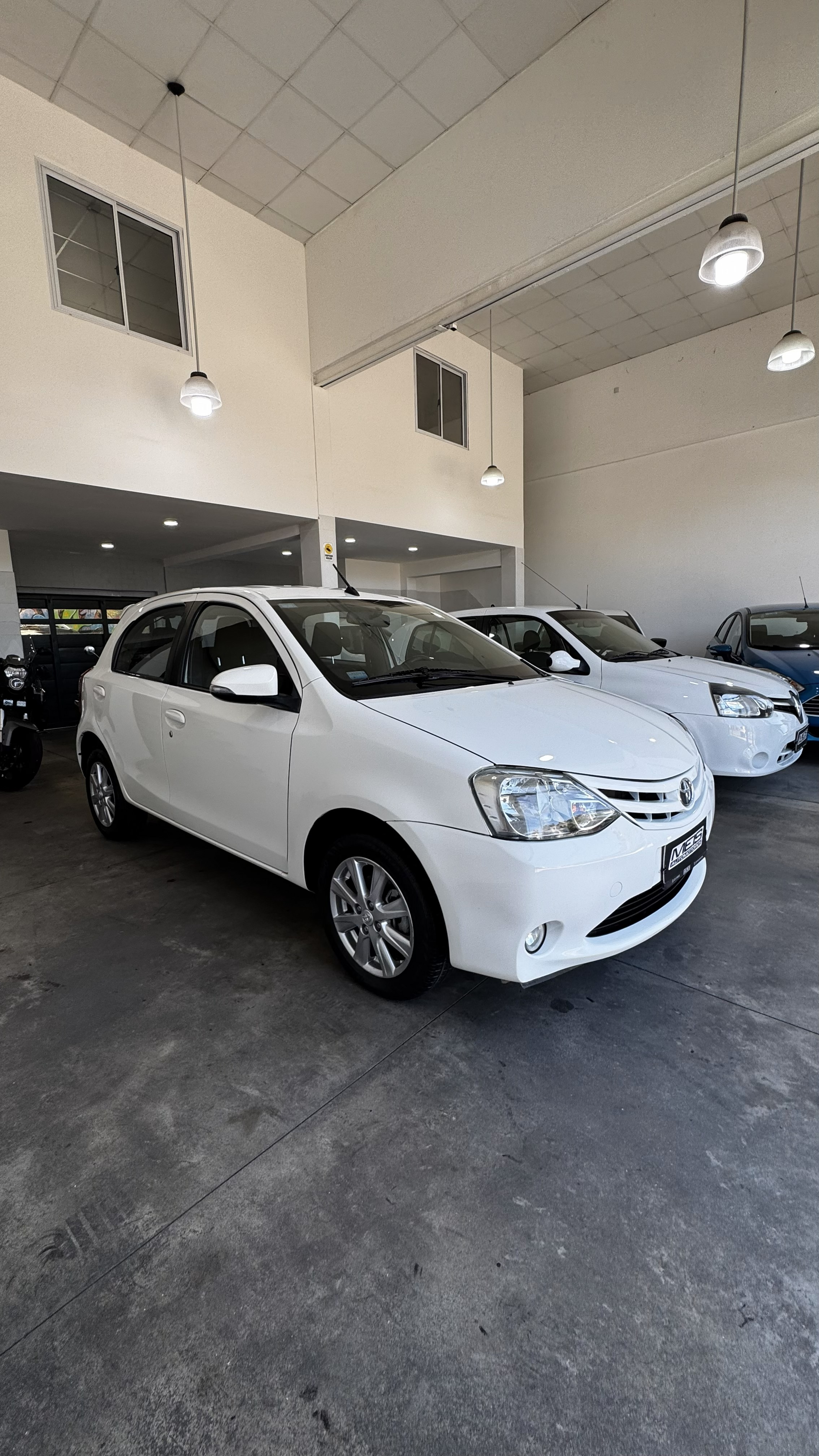 Miniatura 2 de TOYOTA ETIOS XLS 5P 2016