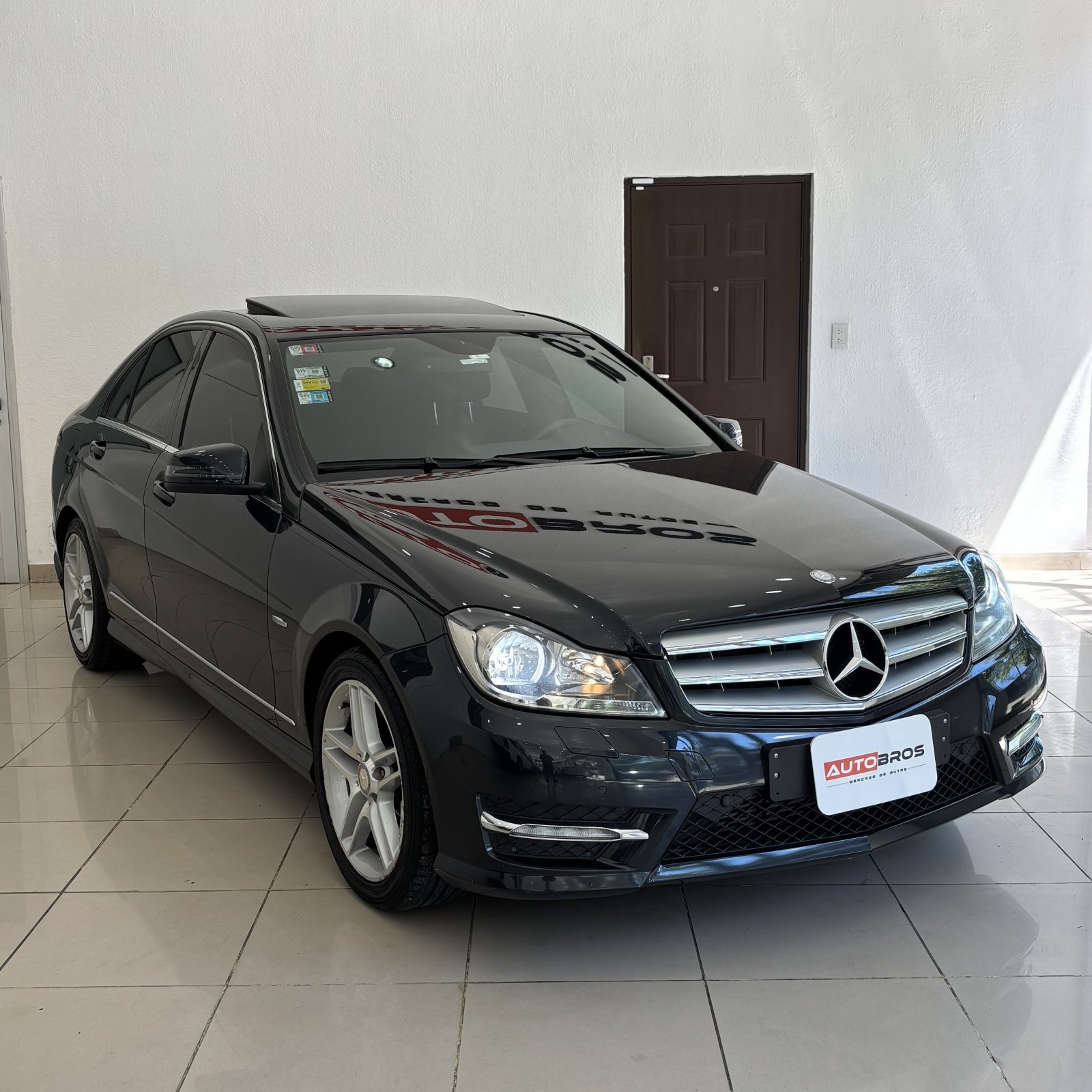 Miniatura 2 de MERCEDES BENZ C250 KIT AMG 2012