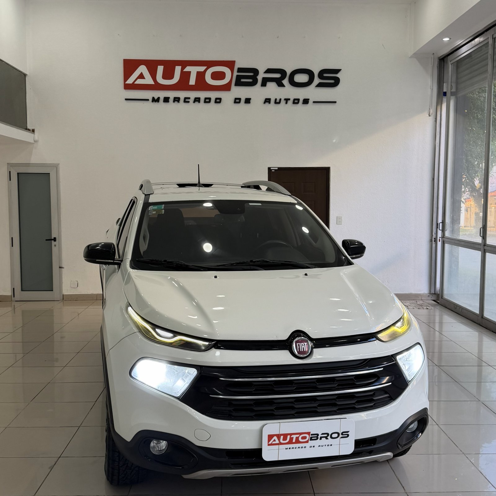 Miniatura 1 de FIAT TORO 2.0 VOLCANO 2016