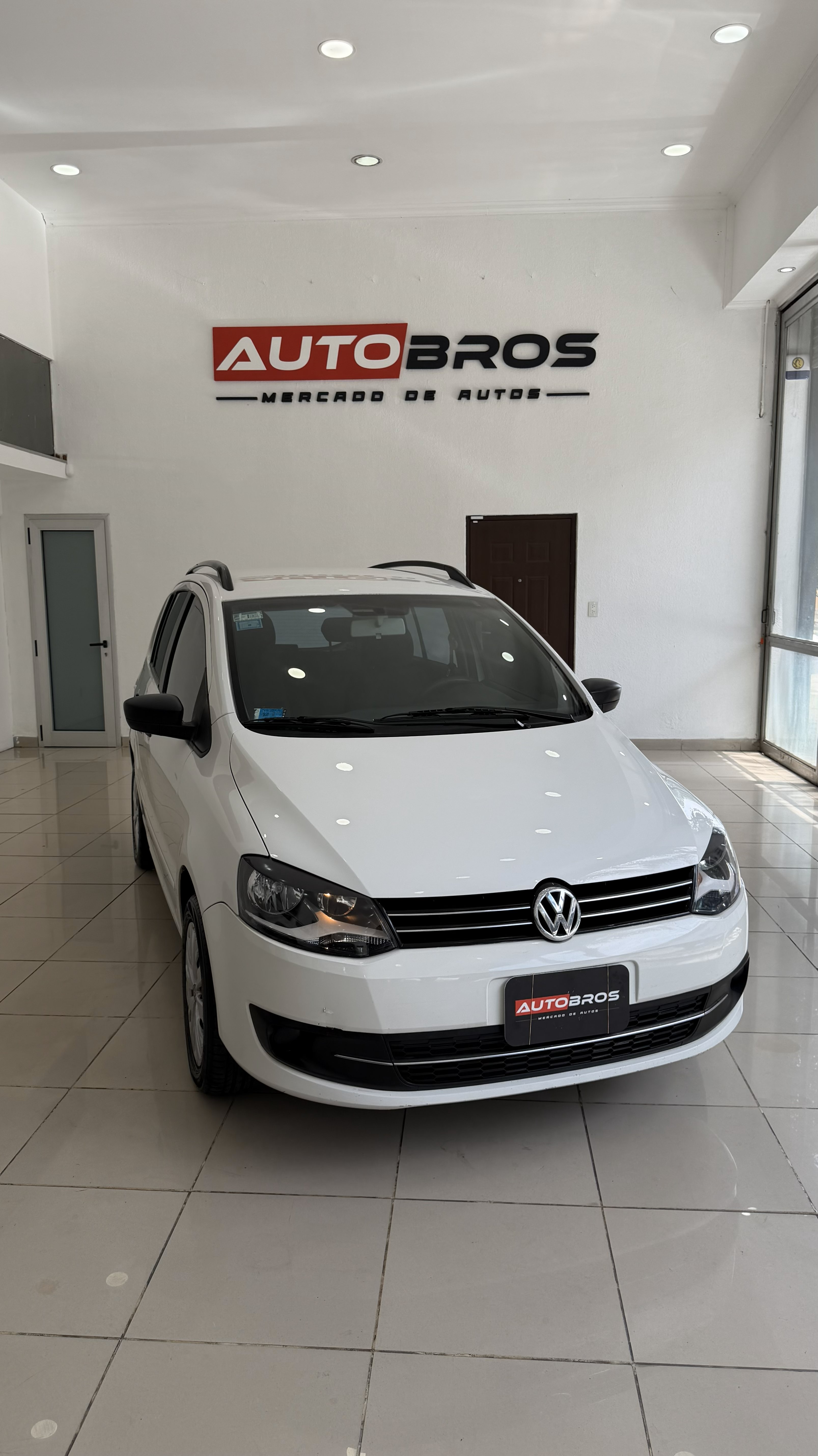 Miniatura 2 de VOLKSWAGEN SURAN 1.6 COMFORTLINE 2011