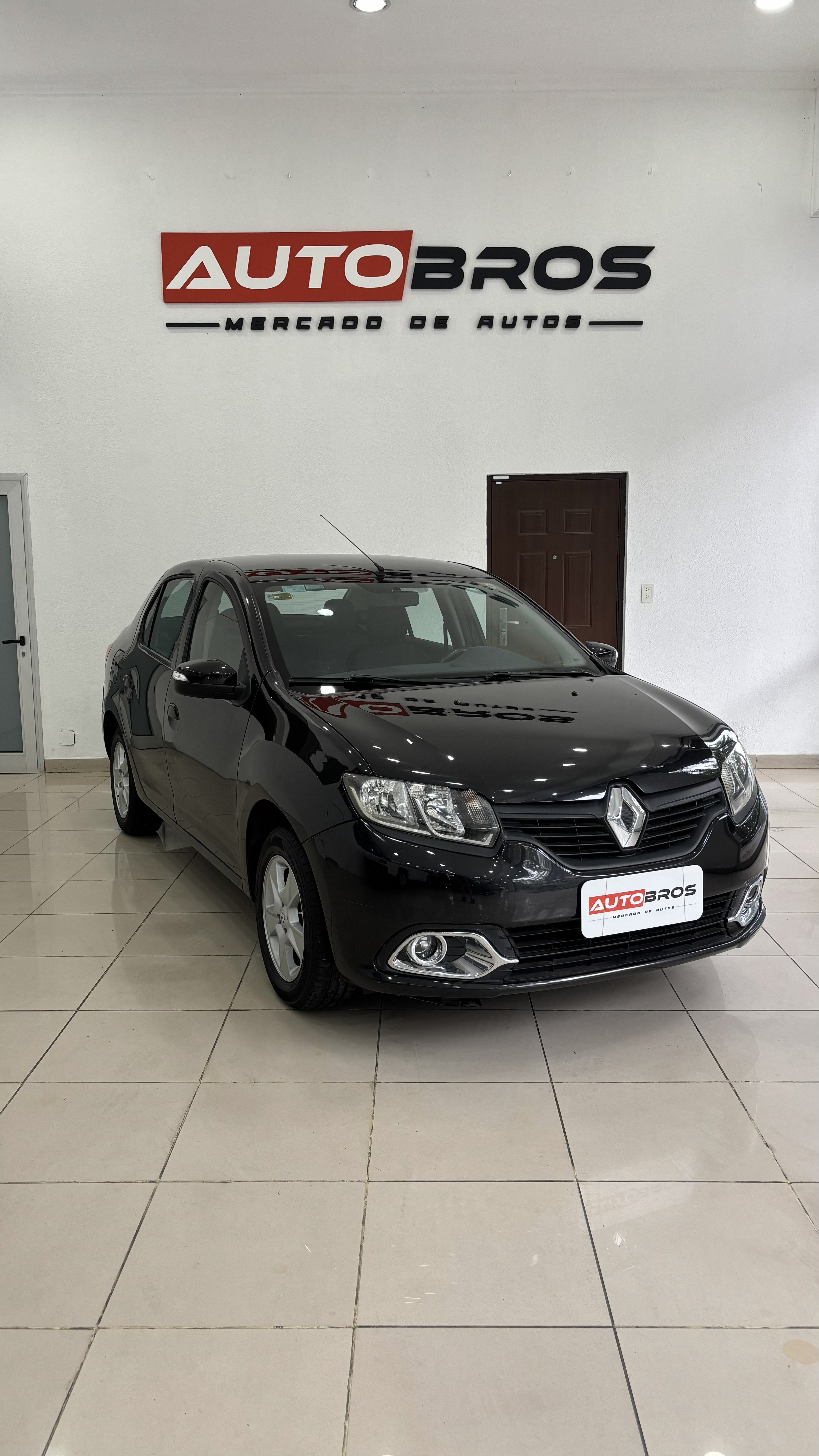 RENAULT LOGAN 1.6 PRIVILEGE GNC