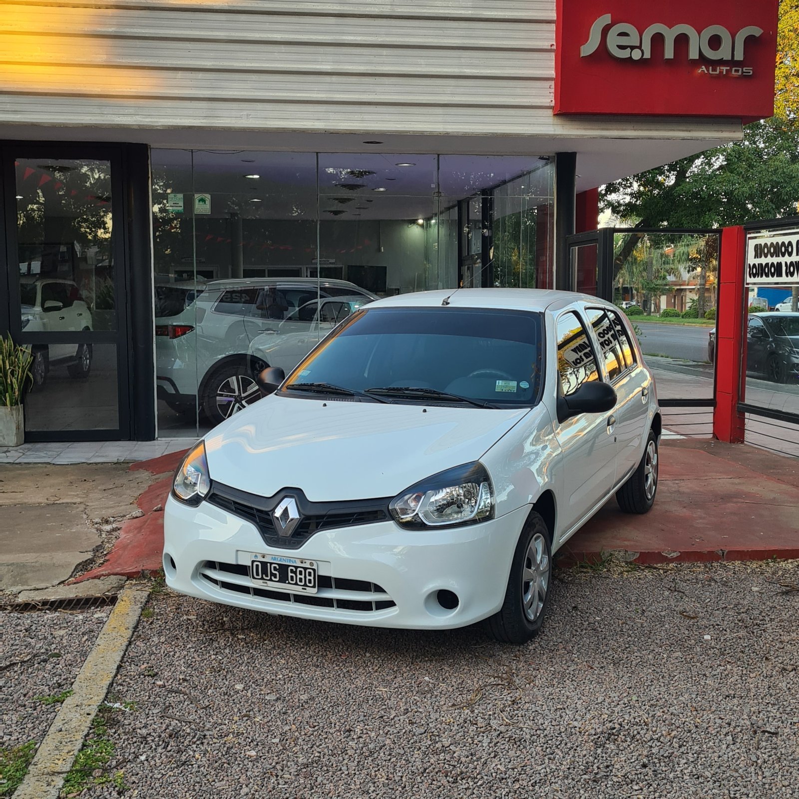 Miniatura 2 de RENAULT CLIO MIO 1.2 COMFORT PACK 2015