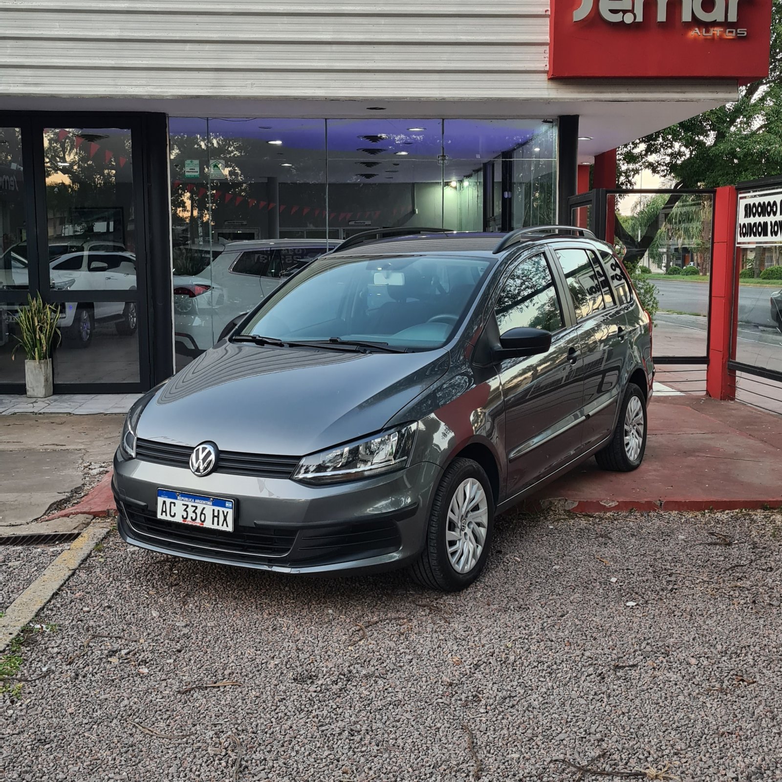 Miniatura 2 de VOLKSWAGEN SURAN COMFORTLINE 1.6 2018
