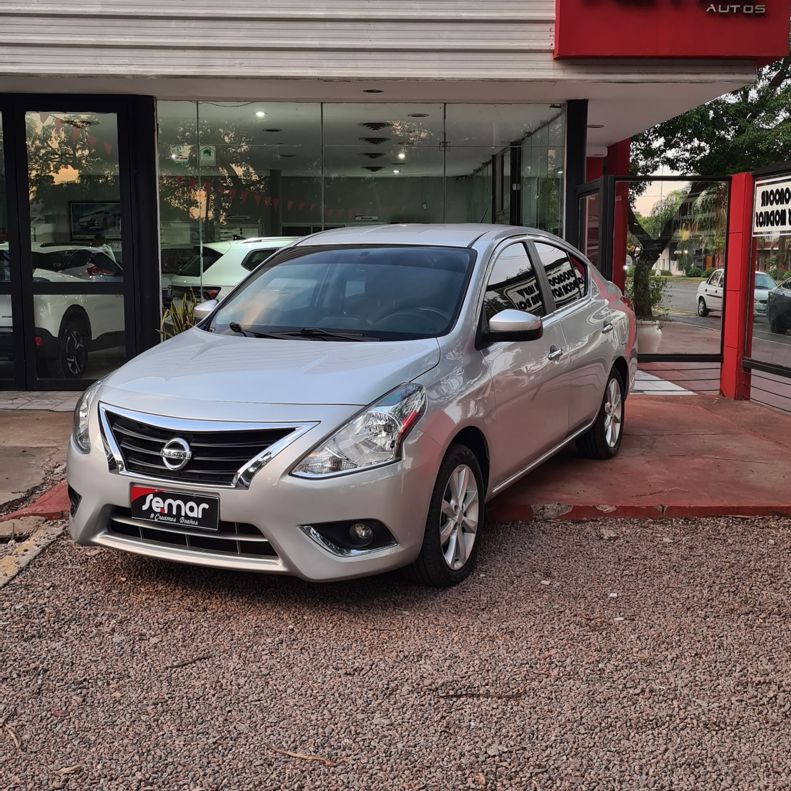 Miniatura 2 de NISSAN VERSA ADVANCE MT5 2018