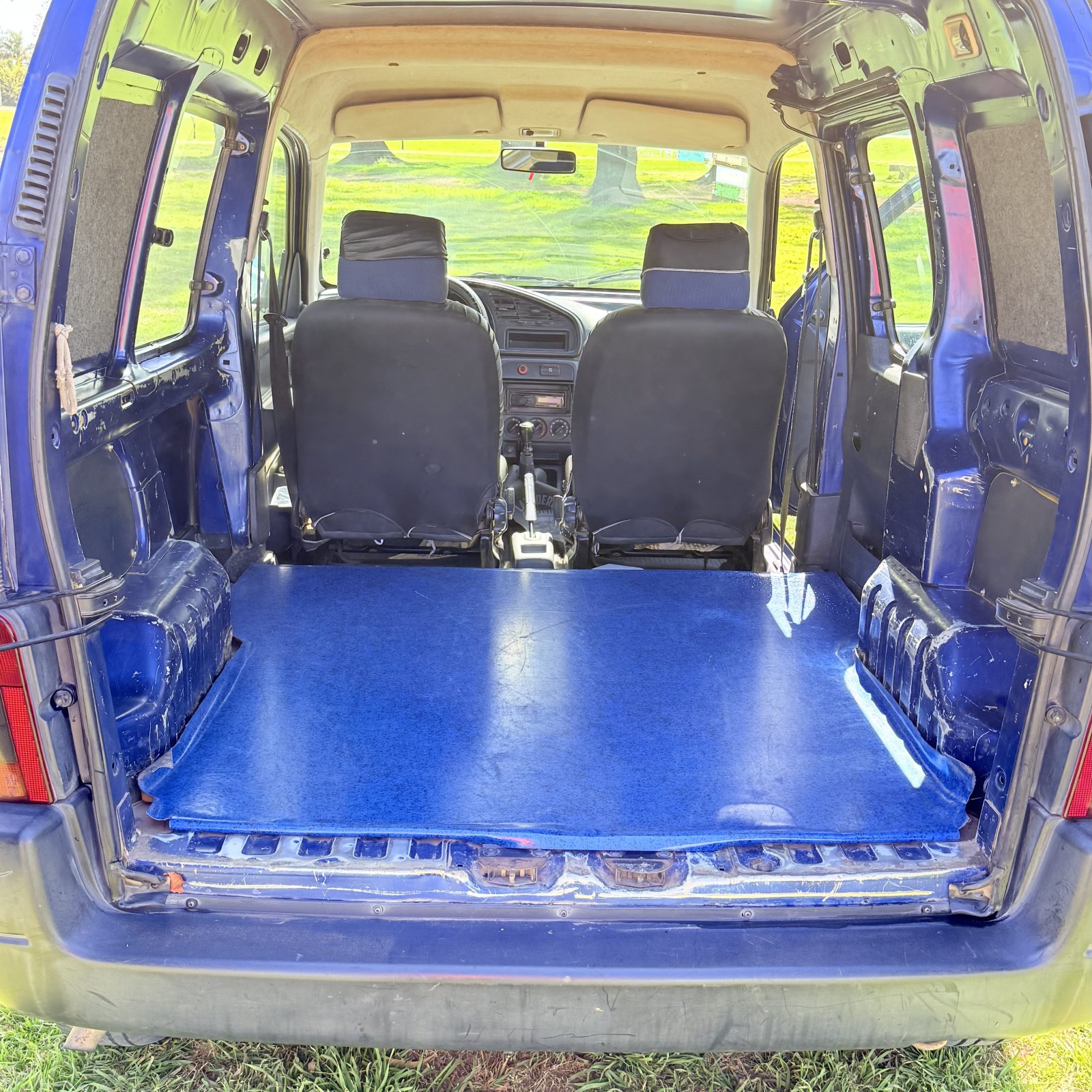 Miniatura 9 de PEUGEOT PARTNER 1.9D FURGON 2008
