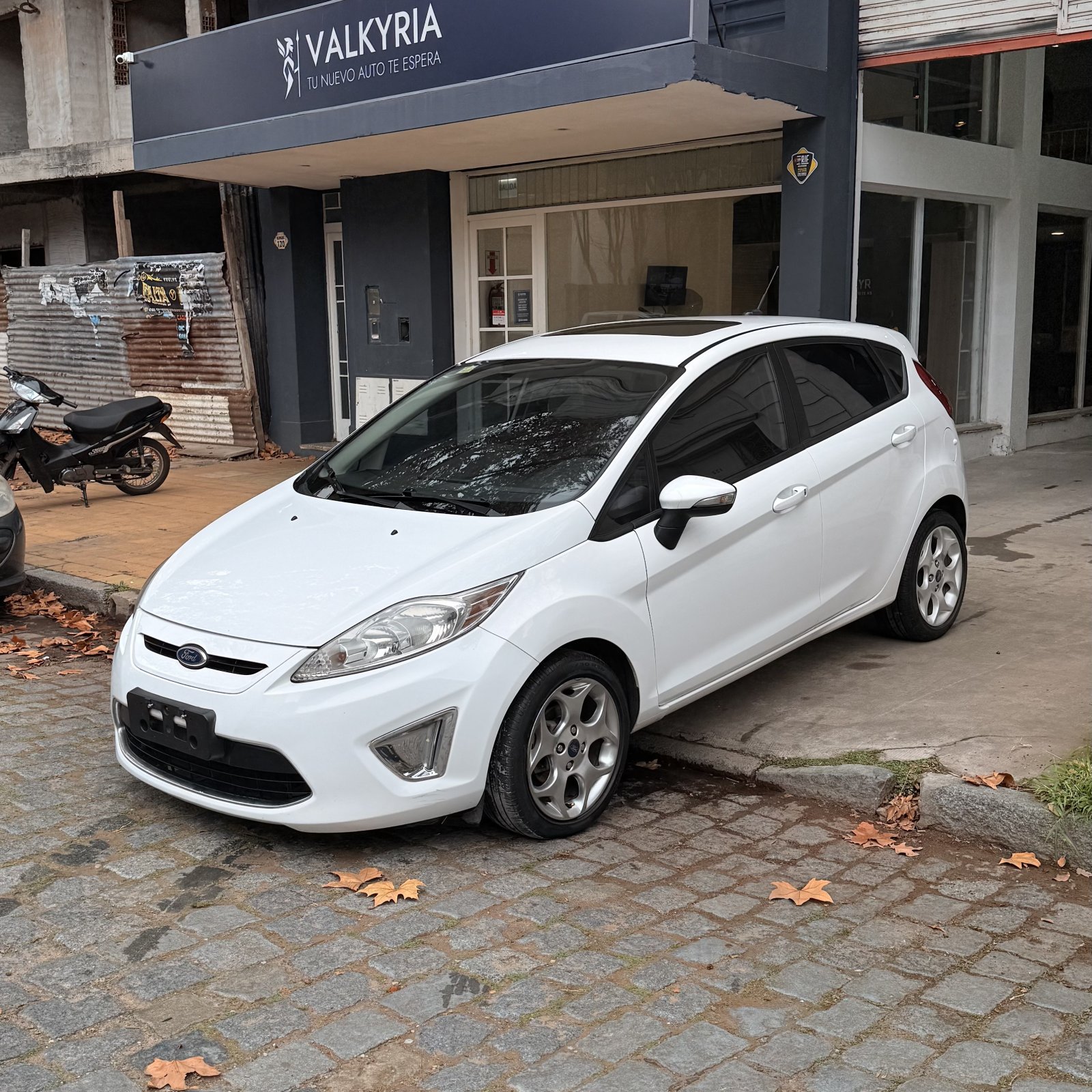 Miniatura 3 de FORD FIESTA KINETIC DESIGN TITANIUM 2012