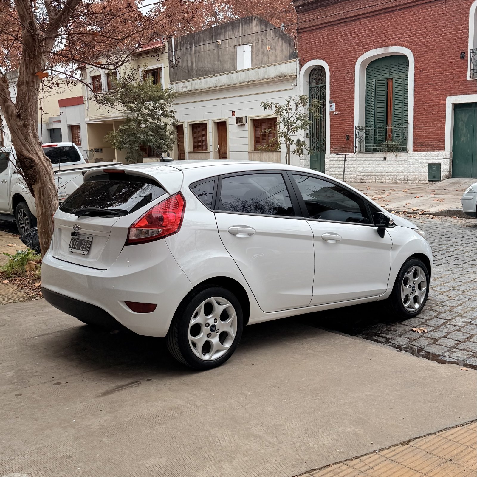 Miniatura 5 de FORD FIESTA KINETIC DESIGN TITANIUM 2012
