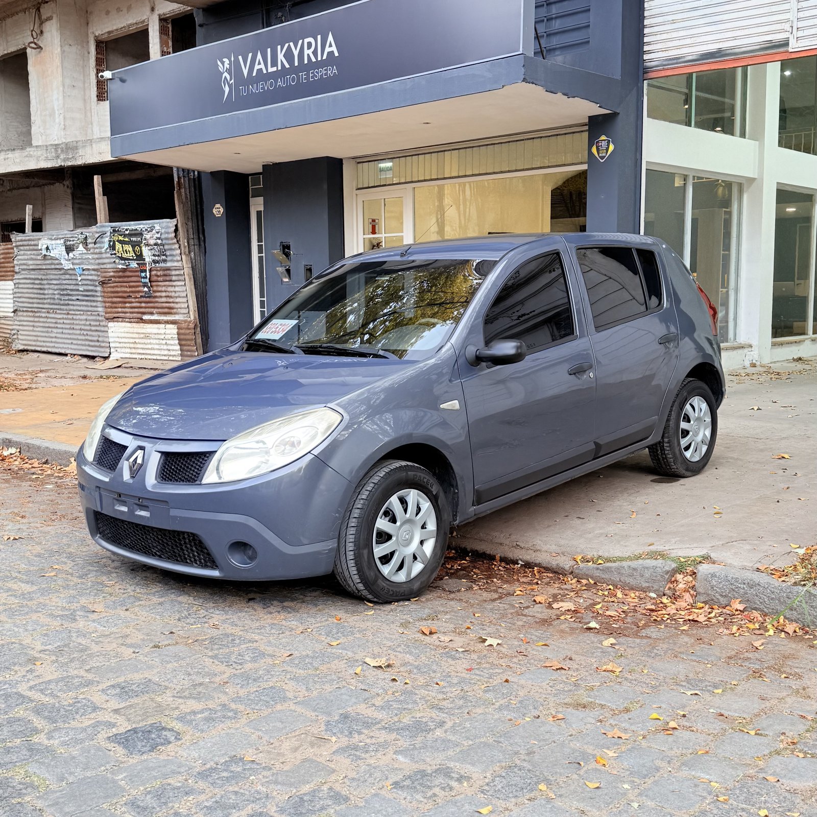 Miniatura 2 de RENAULT SANDERO CONFORT 1.6 16V 2009