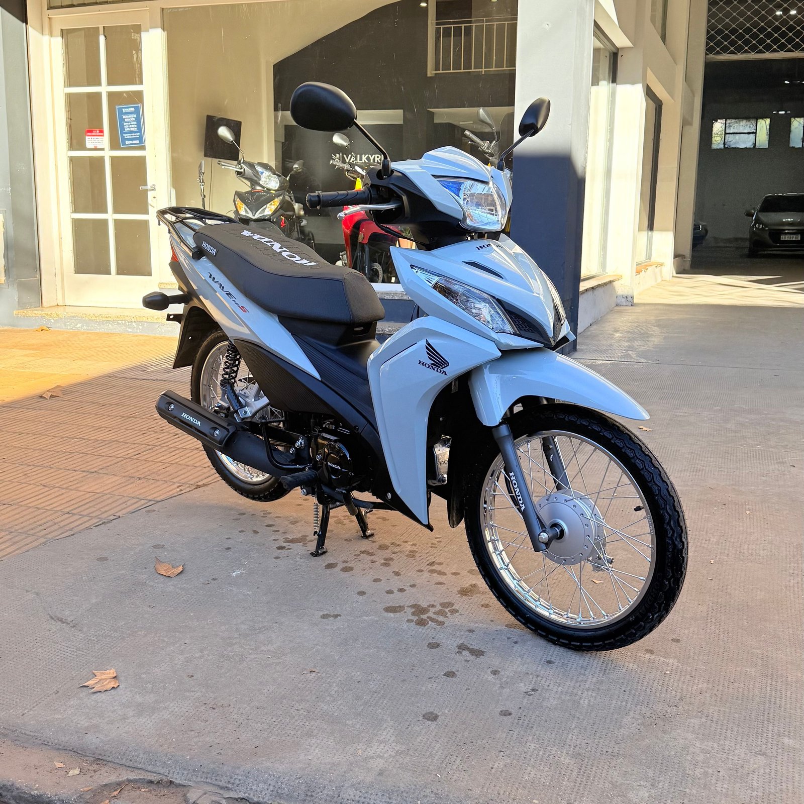 Miniatura 2 de HONDA WAVE 110S 2026