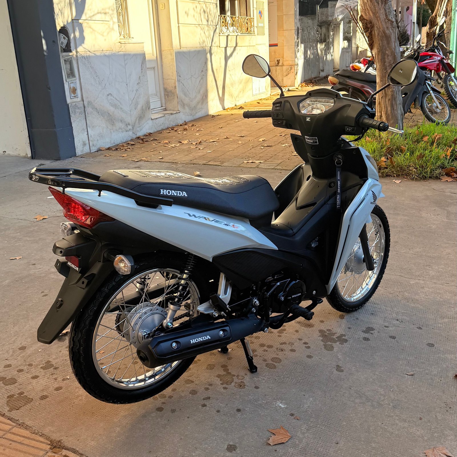Miniatura 5 de HONDA WAVE 110S 2026