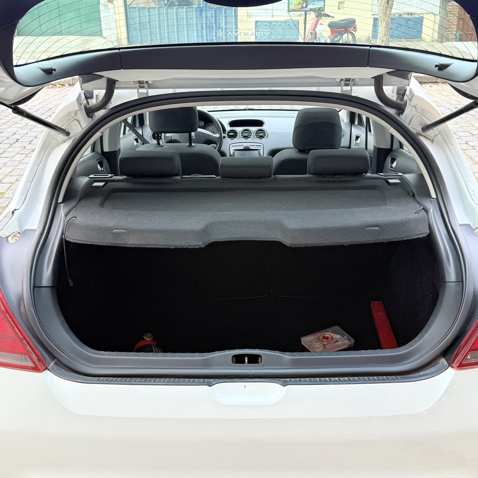 Miniatura 8 de PEUGEOT 308 ALLURE 1.6N 2015