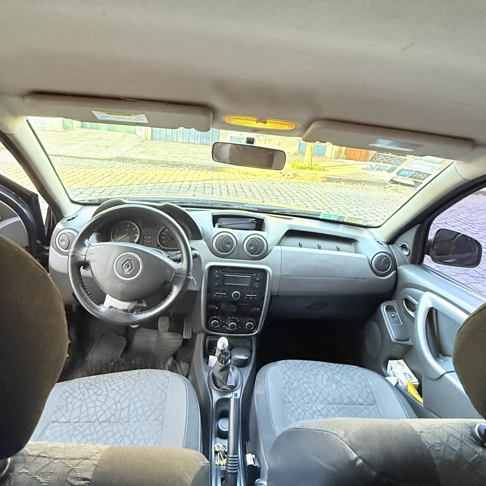 Miniatura 8 de RENAULT DUSTER CONFORT PLUS 1.6 ABS 4X2 2013