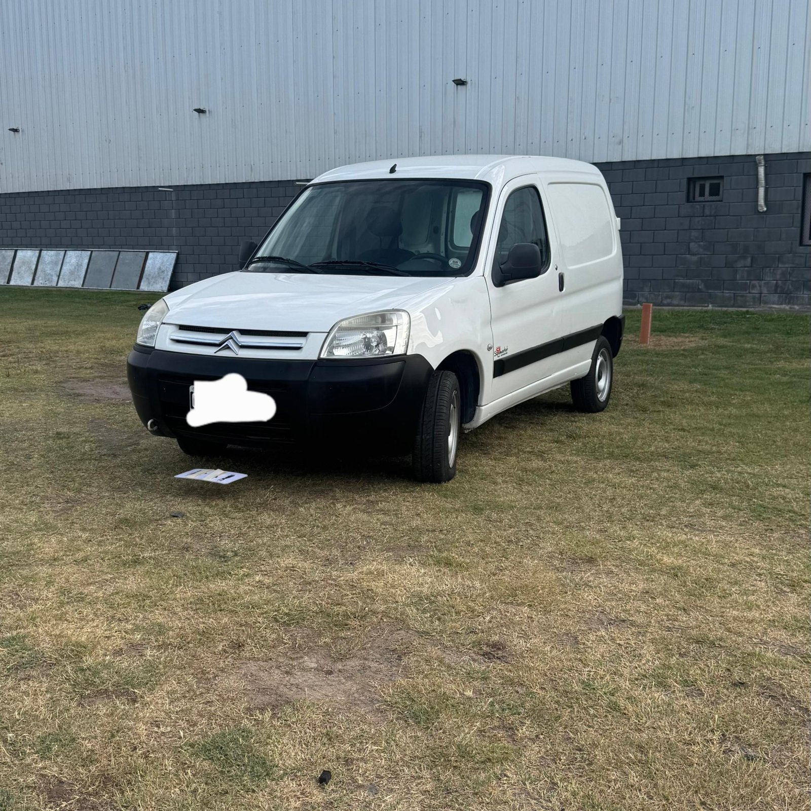 Miniatura 2 de CITROEN BERLINGO FURGON 2015