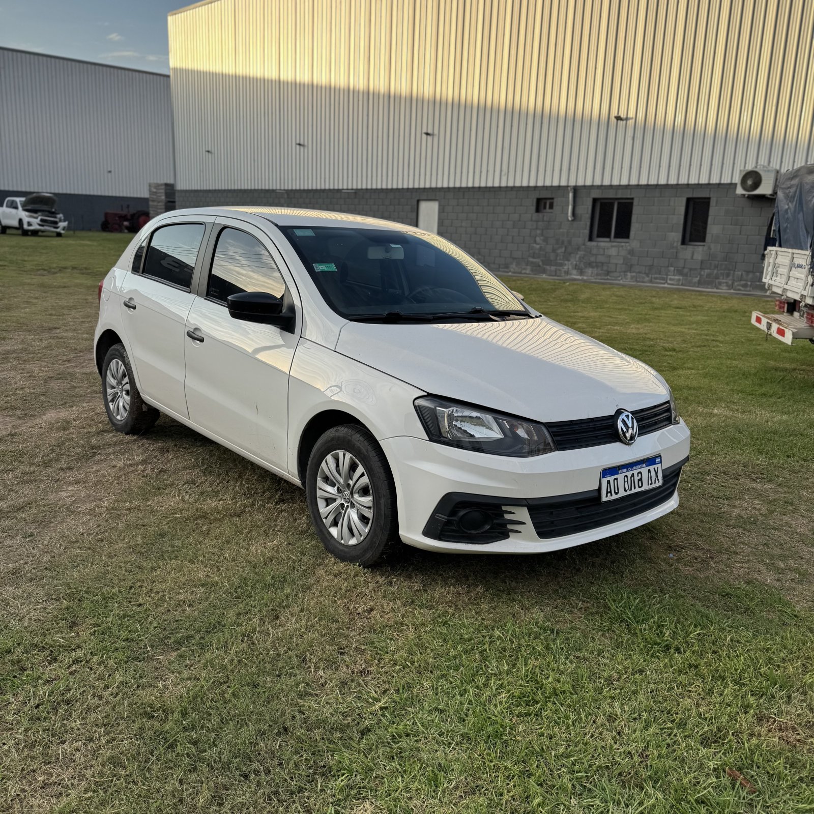 Miniatura 2 de VOLKSWAGEN GOL TREN 1.6 COMFORTLINE 2018