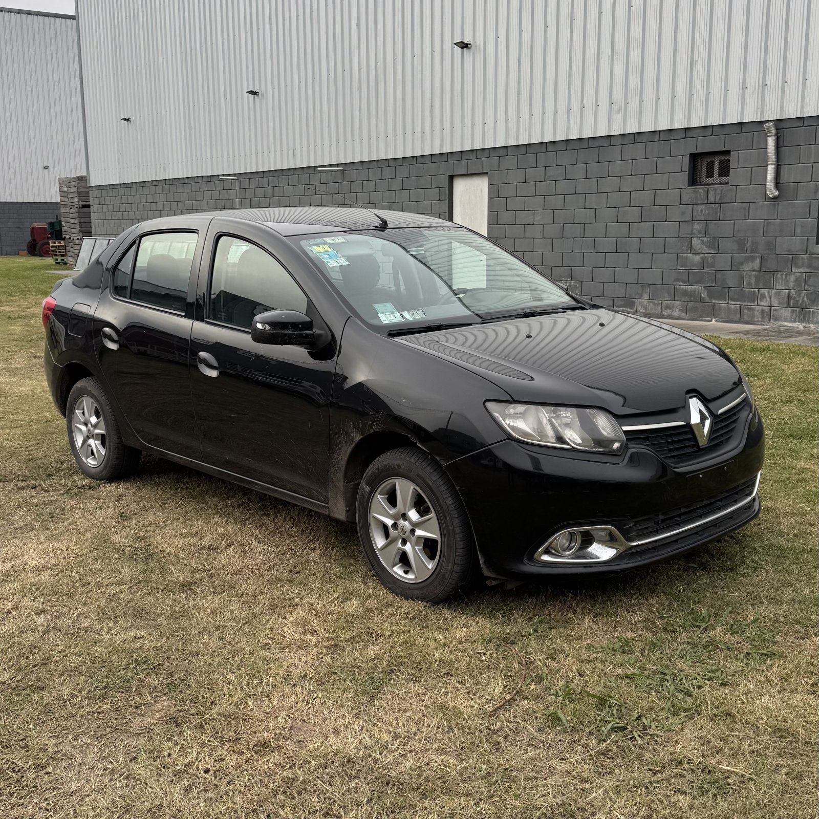 Miniatura 2 de RENAULT LOGAN PRIVILIGE PLUS 1.6 2014