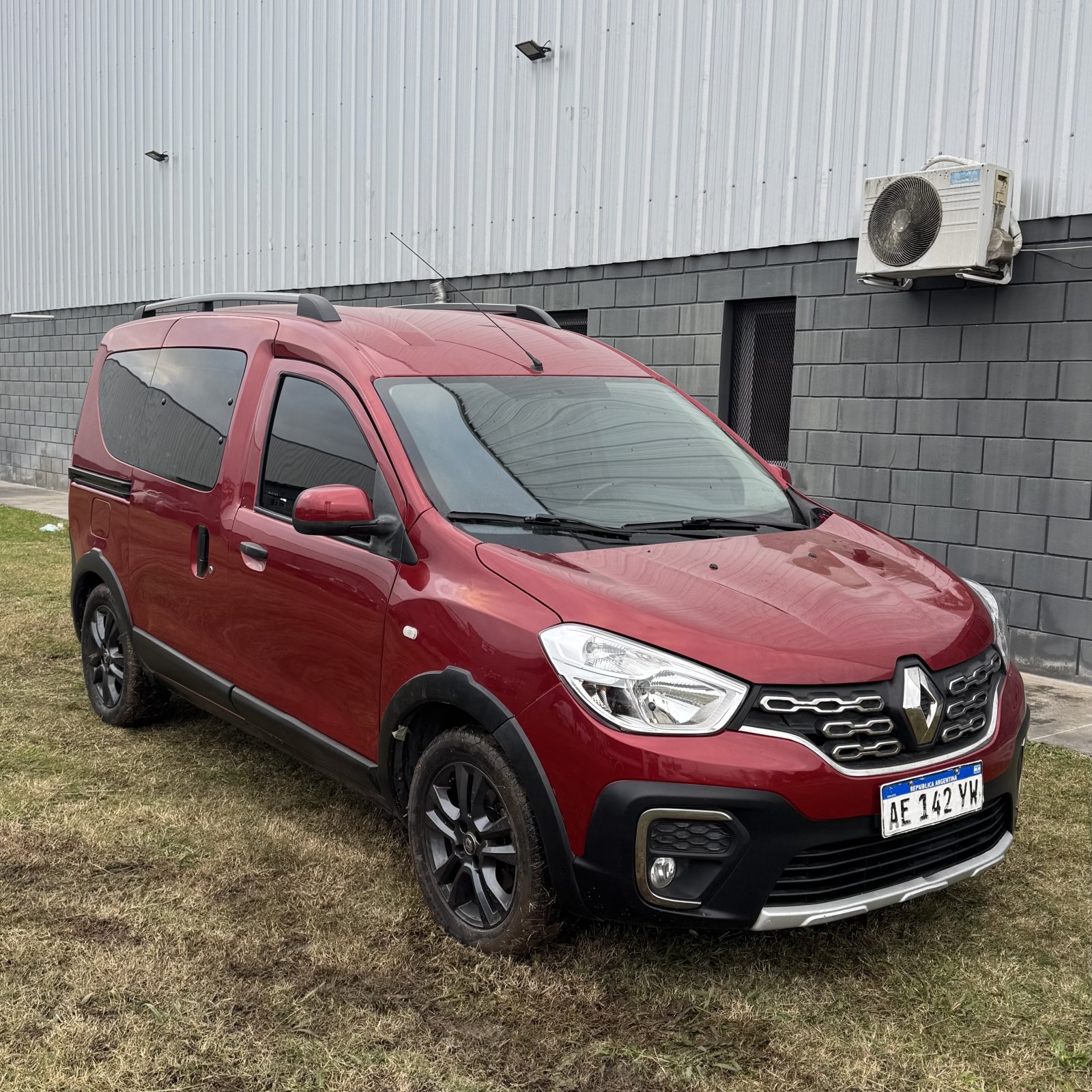 Miniatura 2 de RENAULT KANGOO STEPWAY 1.5 DCI 2020