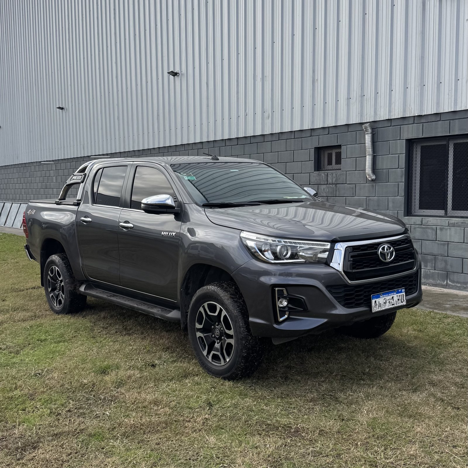 Miniatura 2 de TOYOTA HILUX SRV 2.8 4X4 AUTOMÁTICA 2017