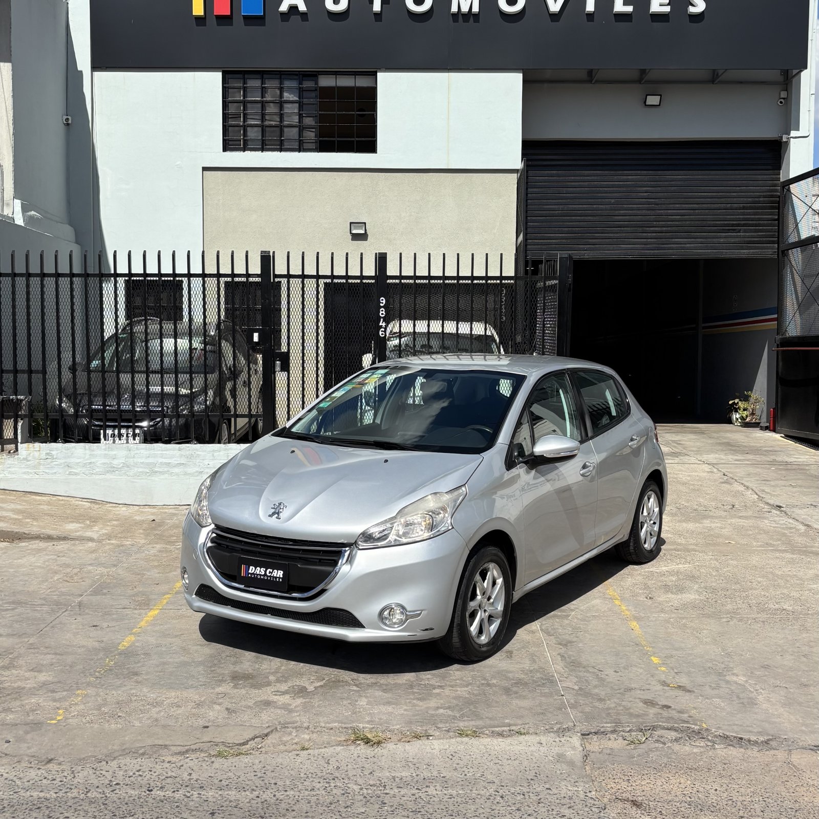 Miniatura 2 de PEUGEOT 208 ALLURE TOUCHSCREEN 1.5 2015