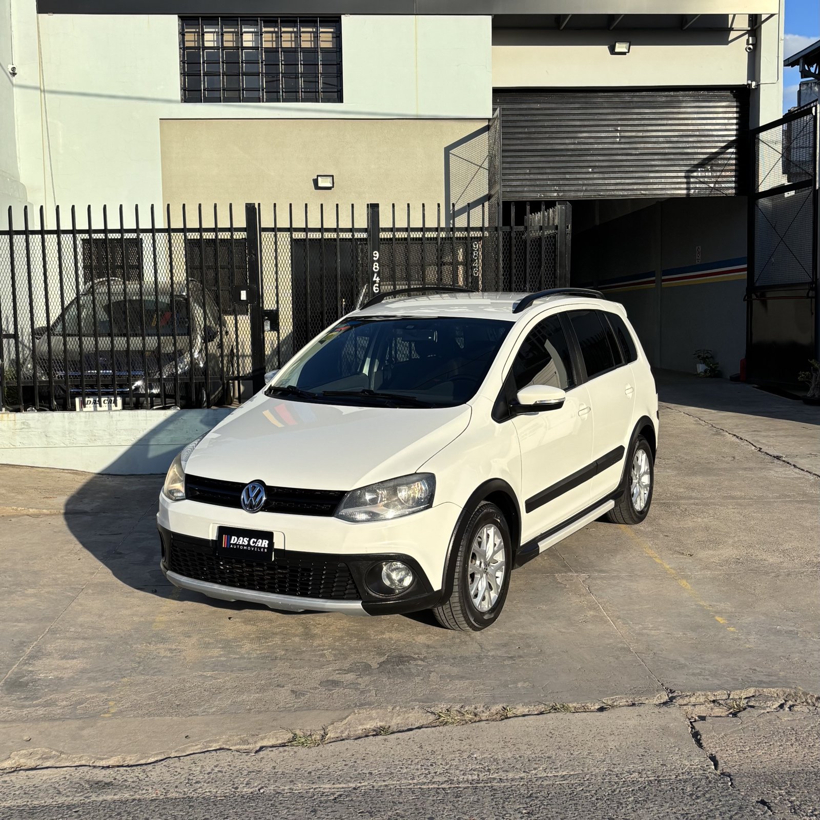 Miniatura 2 de VOLKSWAGEN SURAN CROSS 1.6 M/T 2013