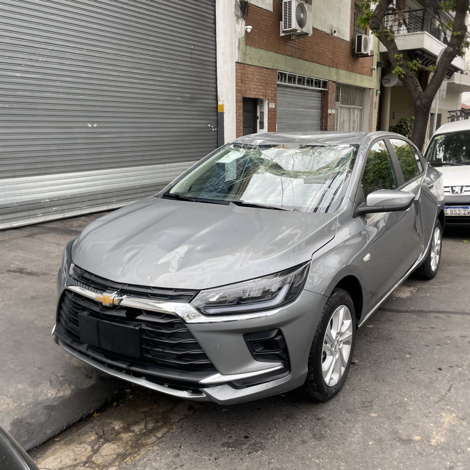 Miniatura 2 de CHEVROLET ONIX PLUS LTZ 2026