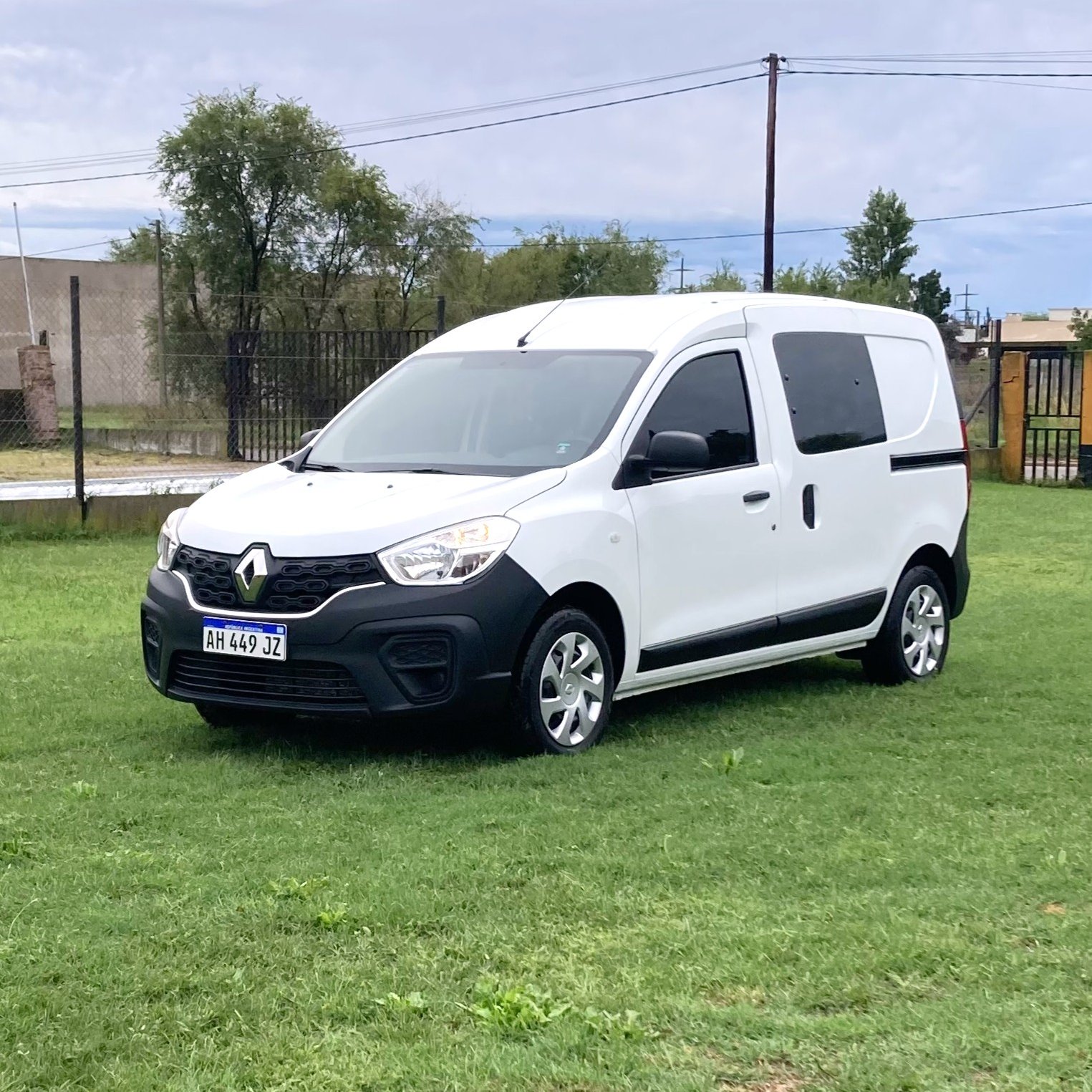 Miniatura 2 de RENAULT KANGOO 1.6 EXPRESS 5AS 2025
