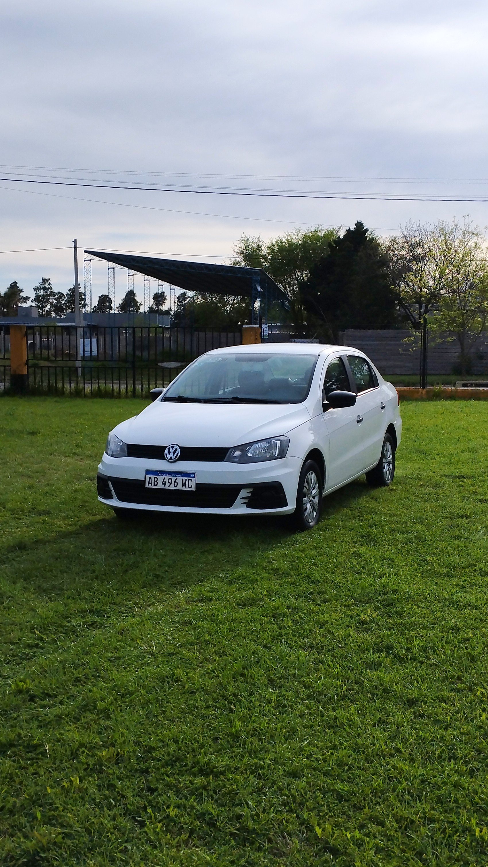 Miniatura 2 de VOLKSWAGEN VOYAGE 1.6 TRENDLINE 2017