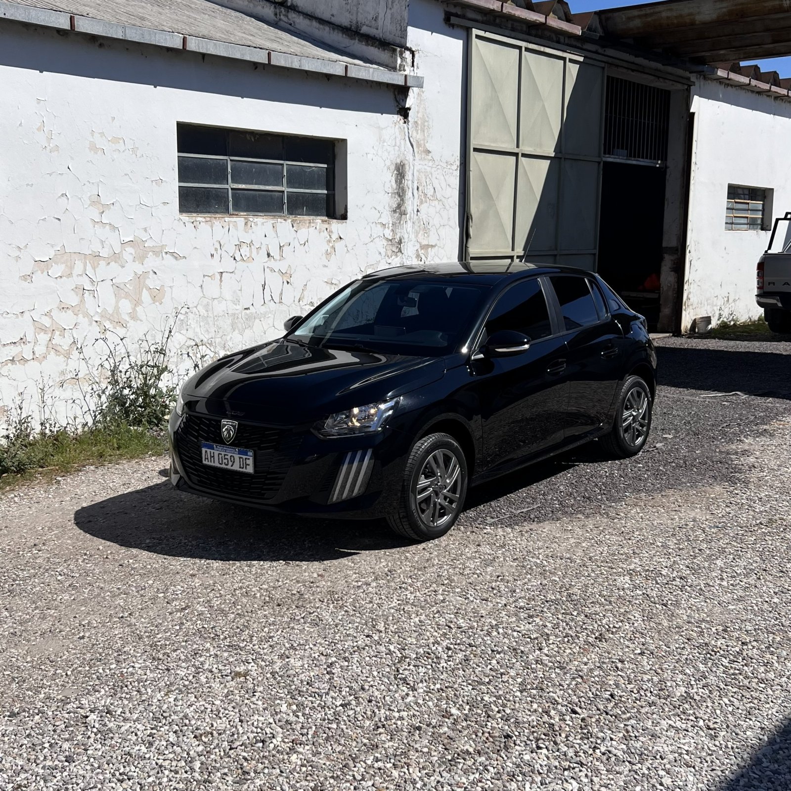 Miniatura 2 de PEUGEOT 208 ALLURE 1.6 AT 2025