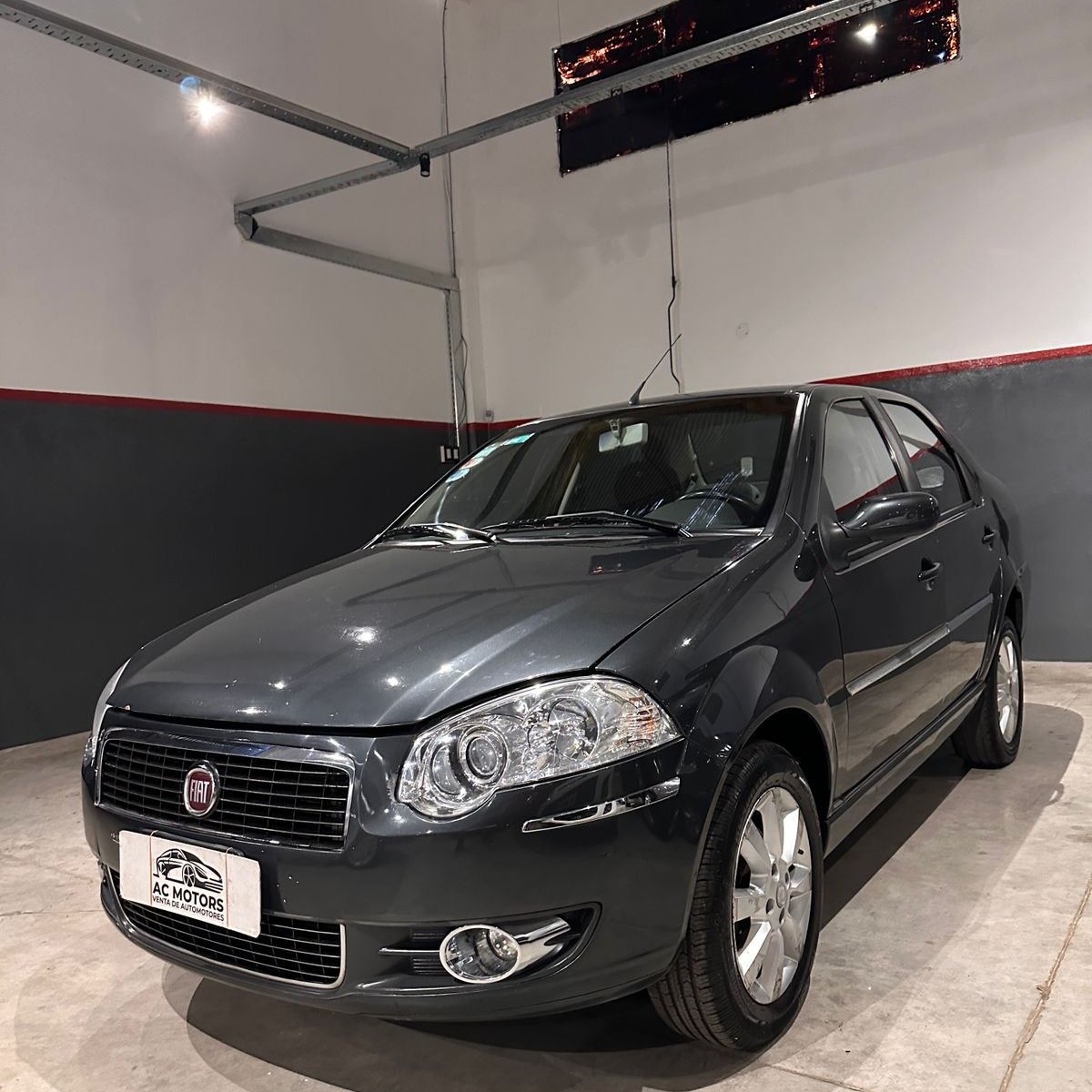 Miniatura 2 de FIAT SIENA ESSENCE 2011