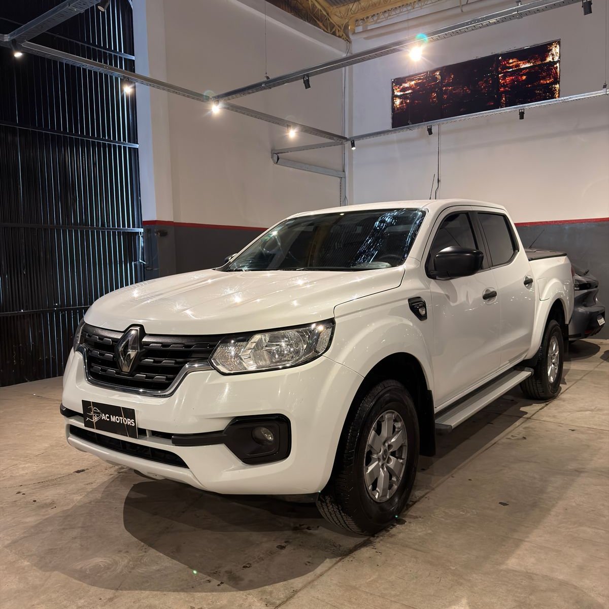 Miniatura 2 de RENAULT ALASKAN EMOTION 2022